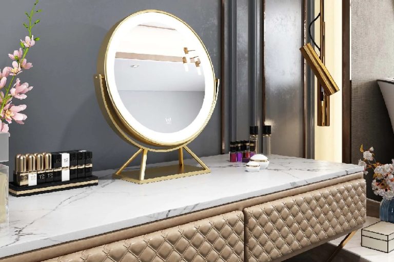 Which rooms are more suitable for dressing glasses