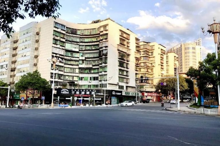 Understanding the Impact of T-junction Roads on your Home